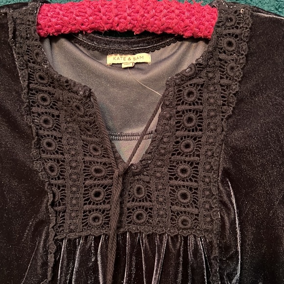 Kate and Sam women’s small blouse in velvety feel navy blue - Picture 2 of 4